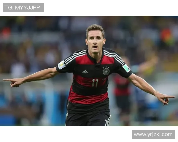 德国足球明星盘点：从贝肯鲍尔到穆勒的辉煌足迹与成就